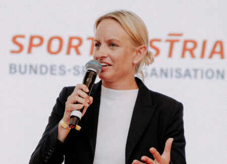 Staatssekretärin Schmidt
