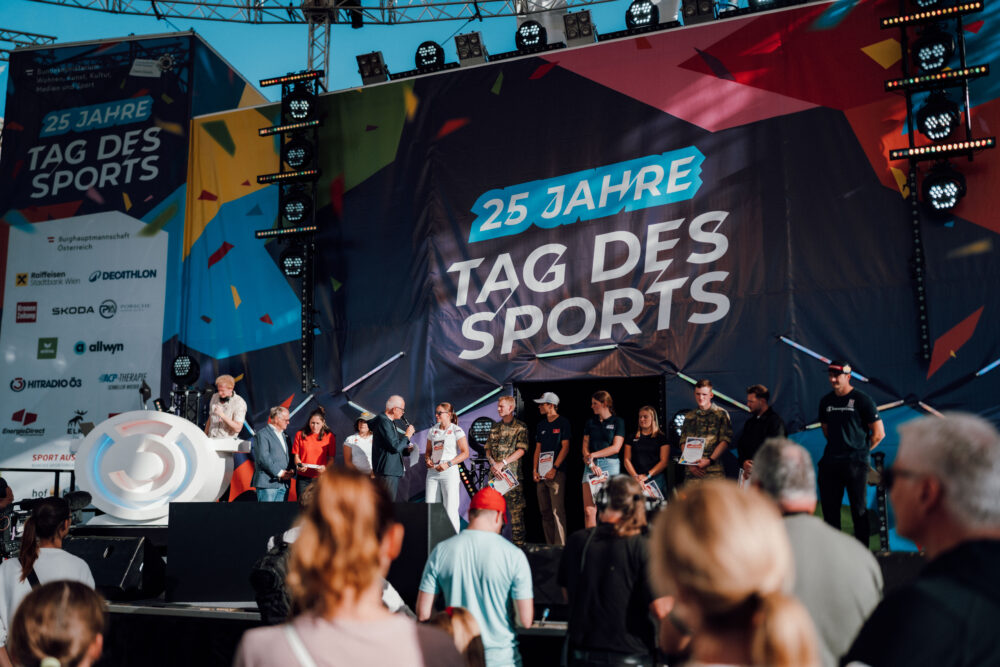 Tag des Sports am 25.9.2026 FOTO: DIENER / EVA MANHART
www.evamanhart.com Tag des Sports am 25.9.2026 FOTO: DIENER / EVA MANHART
www.evamanhart.com